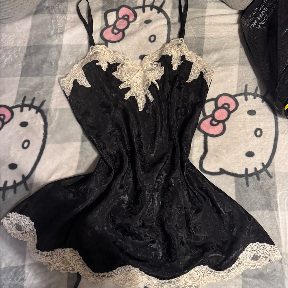 Victoria's Secret Black and Cream Lace Top